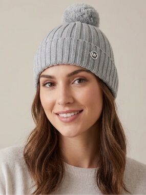 Michael Kors Gray Knit Pom-Pom Beanie NWT